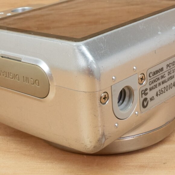 Canon PowerShot A570 IS 7.1MP Digital Camera with 4x Optical Zoom / Tested - Picture 7 of 12